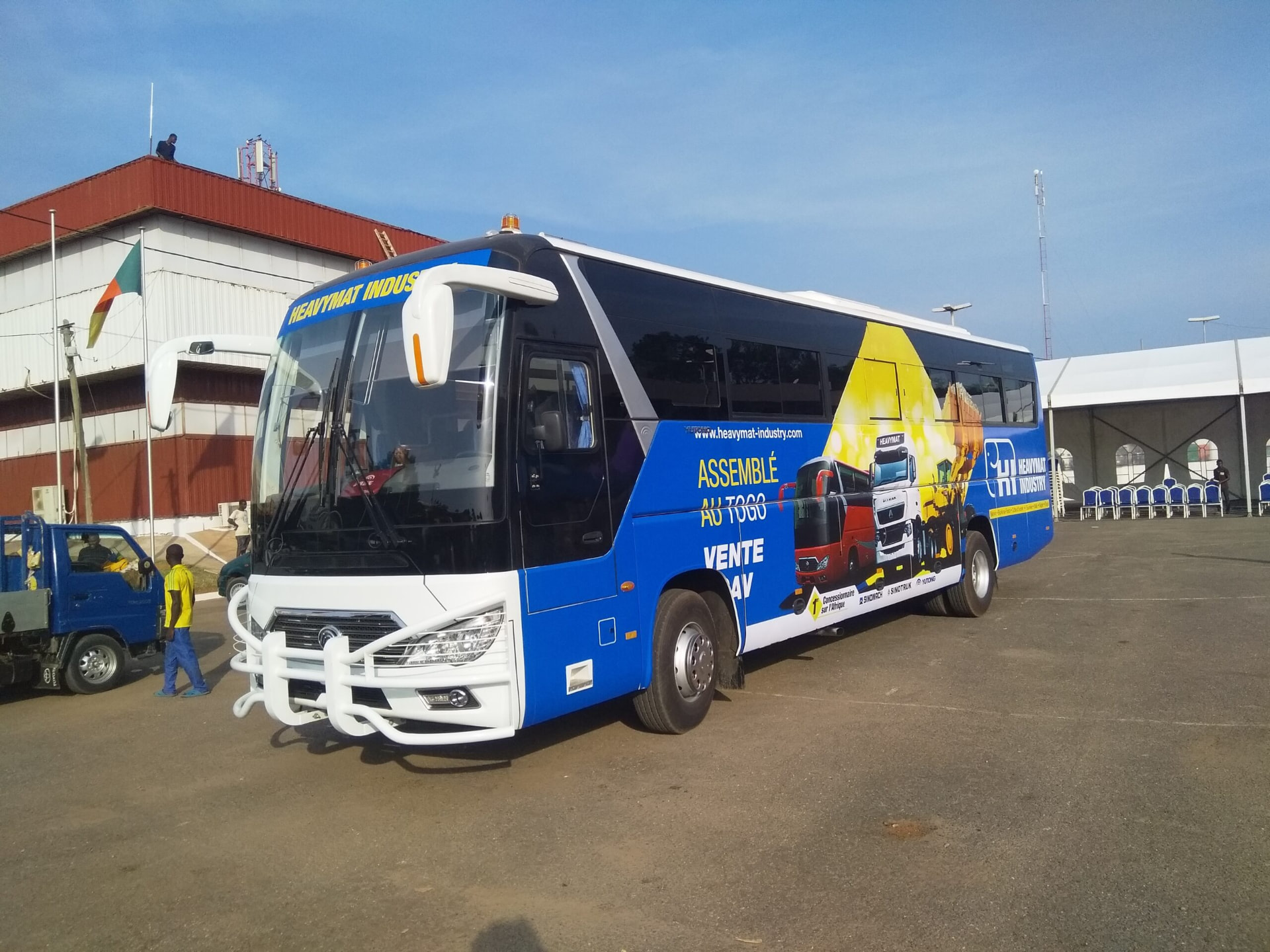 Bus habillé HEAVYMAT INDUSTRY