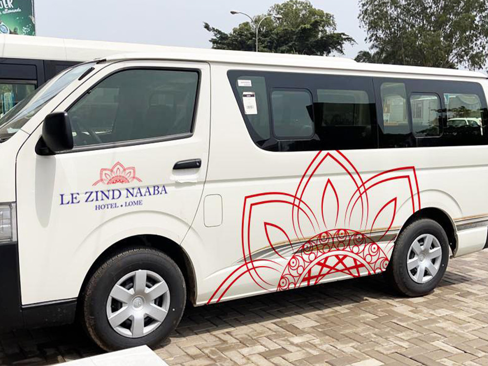 Van Le Zind Naaba Hôtel